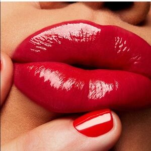 M.A.C COSMETICS Lip Oil in “892 Whirled Tour”